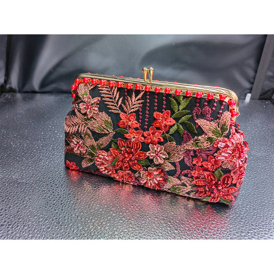 Women's handmade handbags Fashionable embroidery banquet bag
