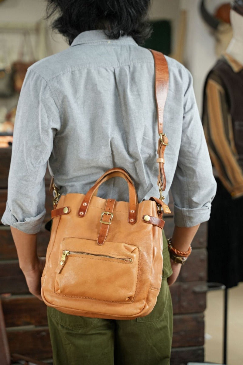 Full-grain Cowhide Leather Retro Shoulder Bag Vegetable Tanned Crossbody Bag Men and Women Casual Bag