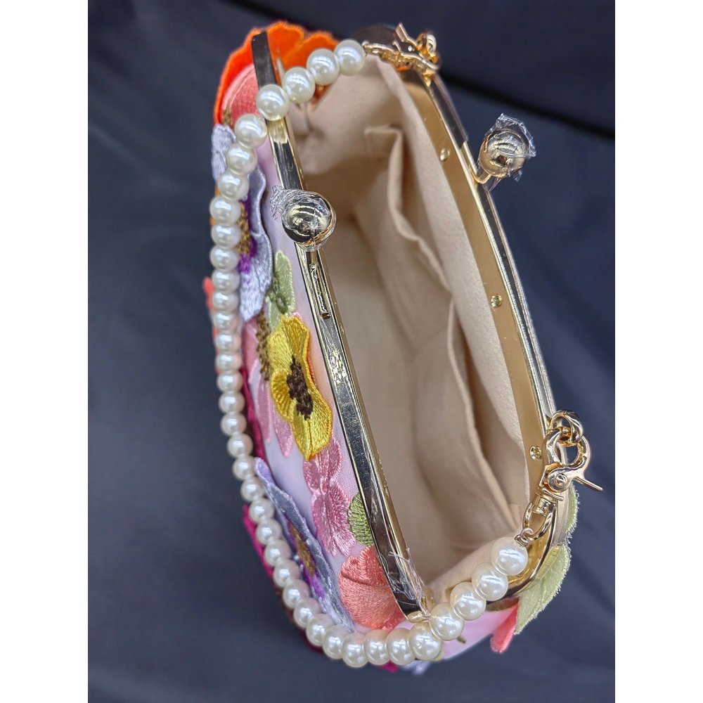 Women's Clasp Purse Hand-made boutique fashion handbag pearl chain handle bag