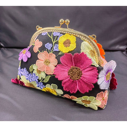 Women's clasp purse Pure handmade boutique fashion handbag